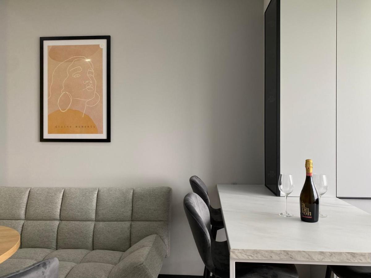 Minimalist Style Apartment With Best Location Кишинев Екстериор снимка
